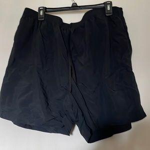 Black Columbia shorts size 2x